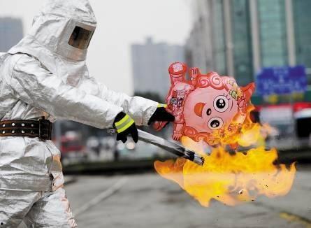 网红猪气球卖给谁,谁在为这只萌宠买单？