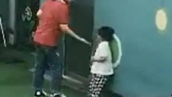 爆料老师打孩子视频大全,老师打孩子视频合集引发社会关注