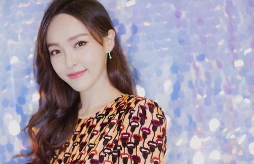 唐嫣爆料老白视频,揭秘老白背后的惊人真相！