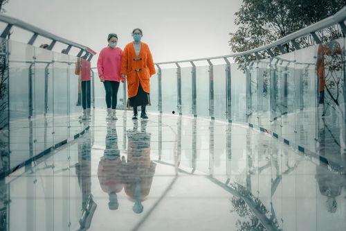 椒江网红玻璃厂,揭秘玻璃艺术与创意产业的融合之光