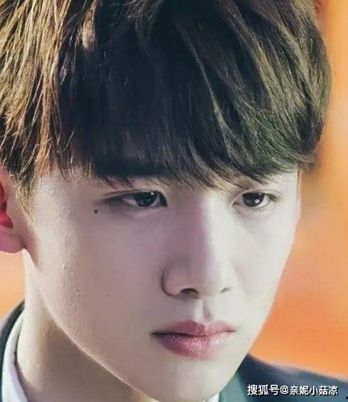 长附耳的男明星,揭秘他的独特魅力与演艺生涯