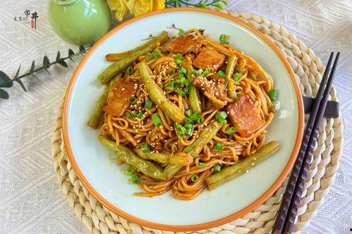 头条豆角焖面的做法大全,头条豆角焖面做法大全解析