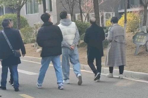 新疆吃瓜网红事件,网络热议背后的真相与反思